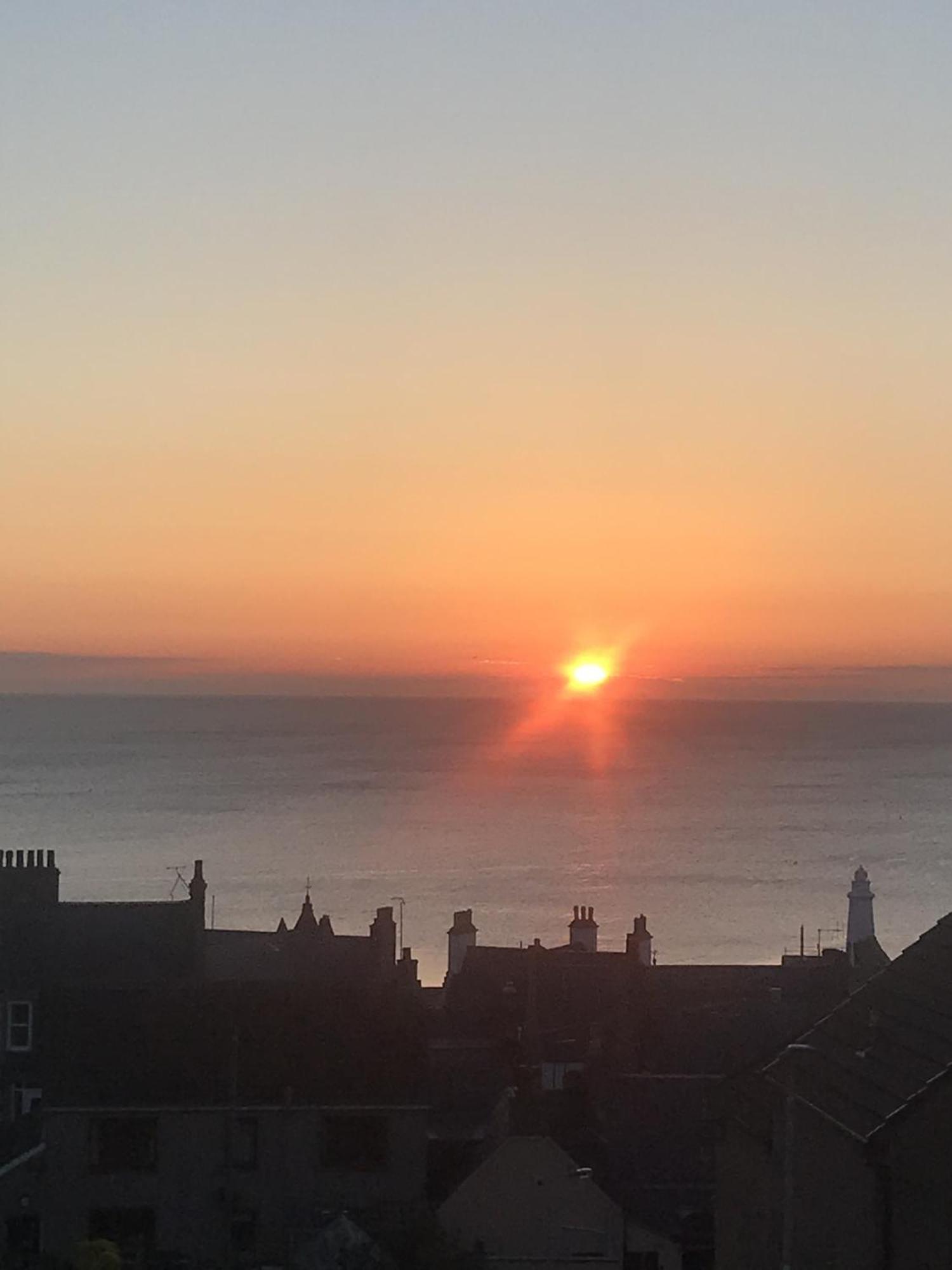 The Knowes Hotel & Restaurant Macduff Oda fotoğraf