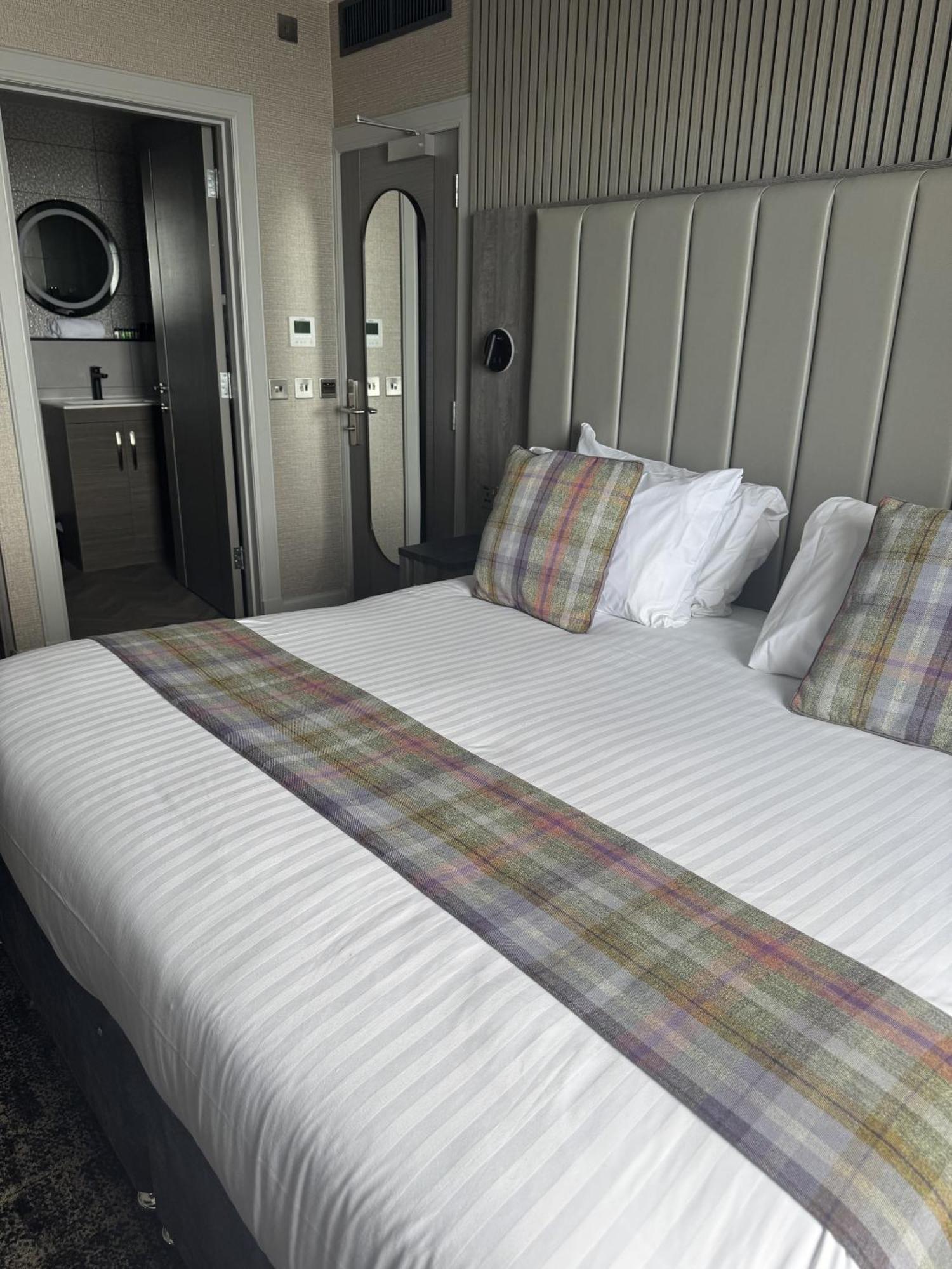 The Knowes Hotel & Restaurant Macduff Oda fotoğraf
